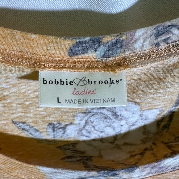 Bobbie Brooks Yellow‎ with White Roses Floral Short Sleeve T-shirt Women’s L - Picture 2 of 5